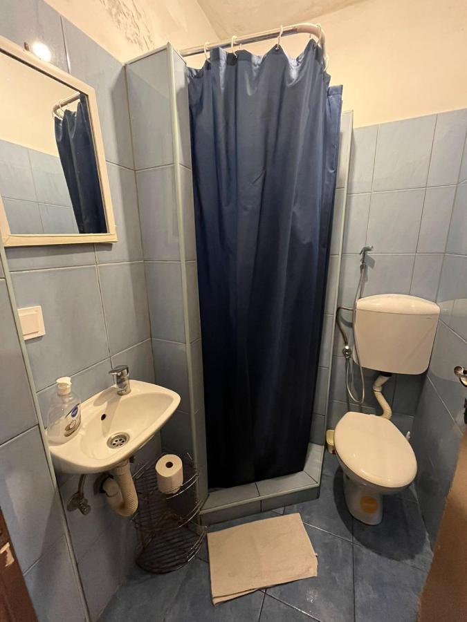 Hostel Anton Tivat Exteriér fotografie