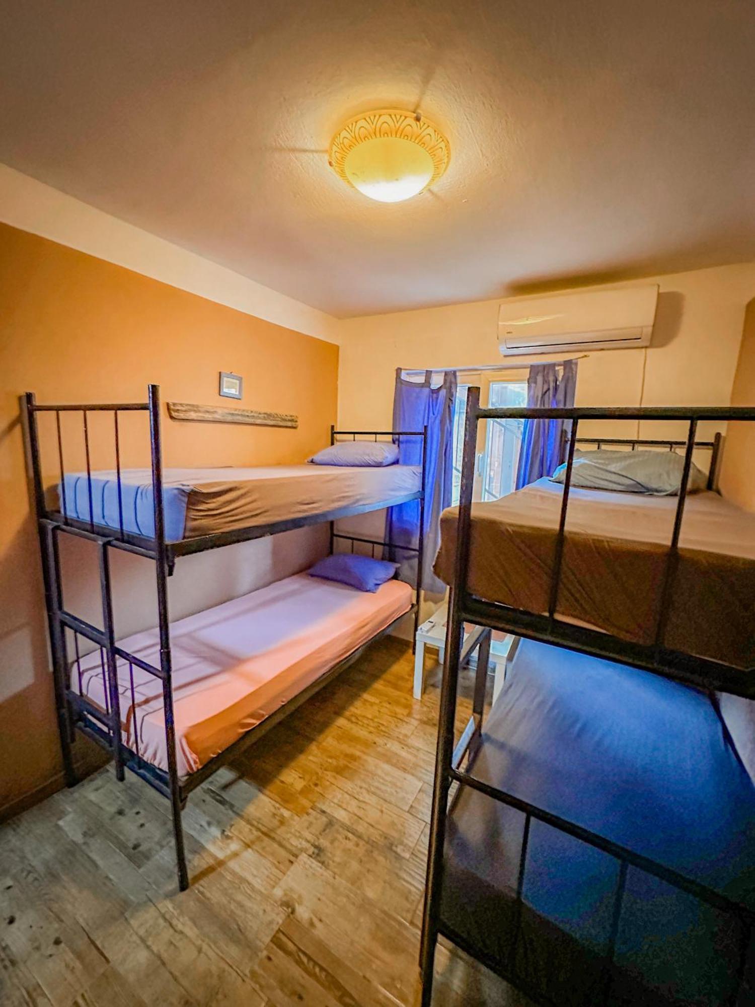 Hostel Anton Tivat Exteriér fotografie