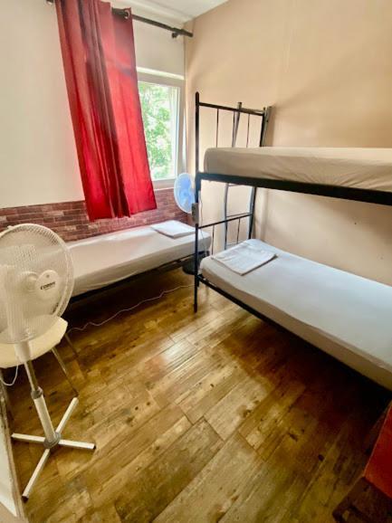 Hostel Anton Tivat Exteriér fotografie