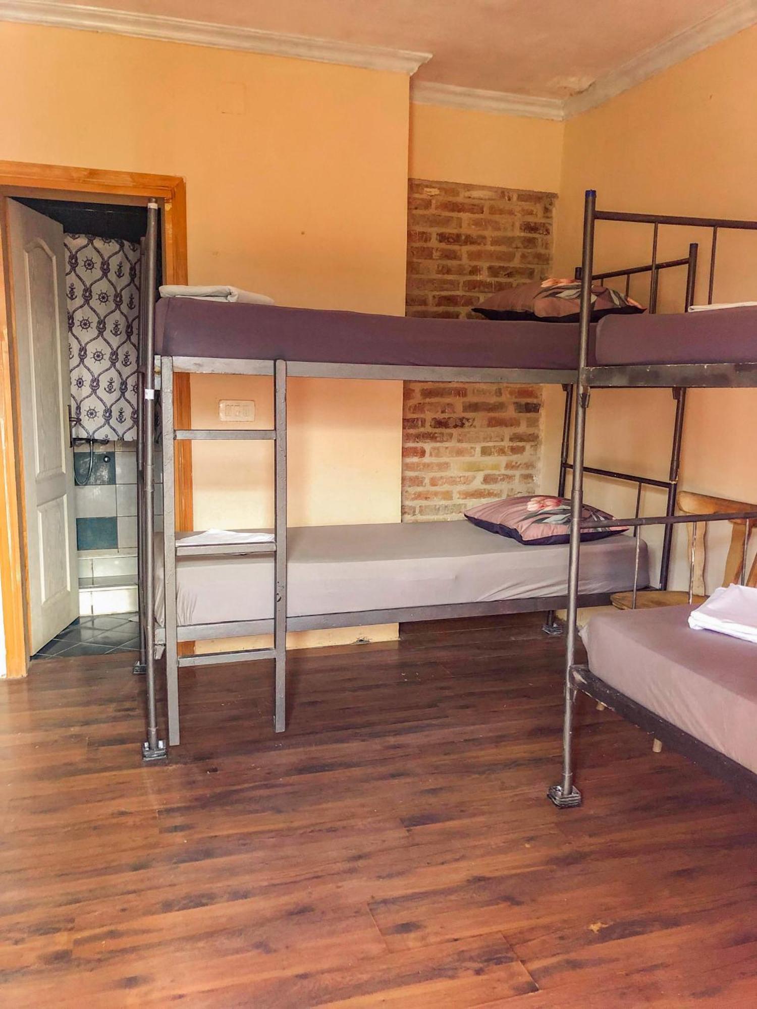 Hostel Anton Tivat Exteriér fotografie