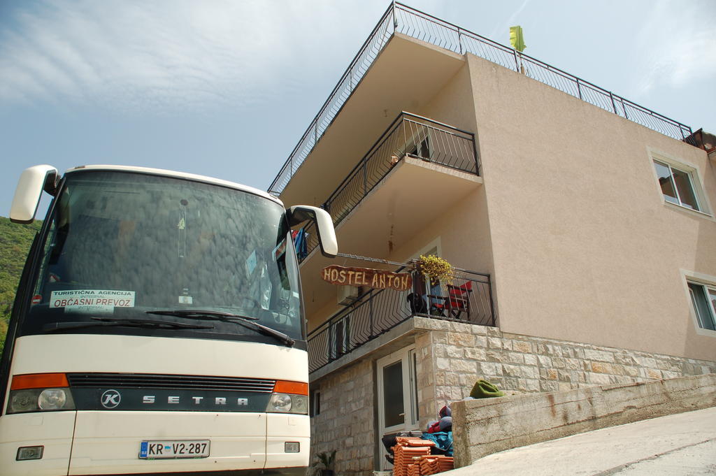 Hostel Anton Tivat Exteriér fotografie