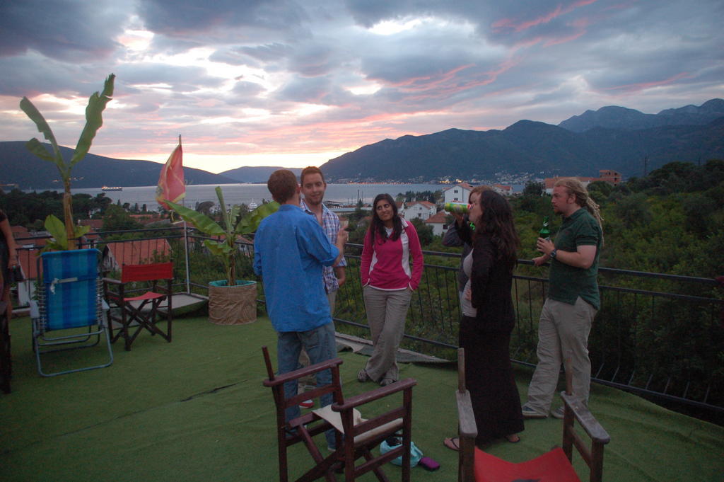 Hostel Anton Tivat Exteriér fotografie