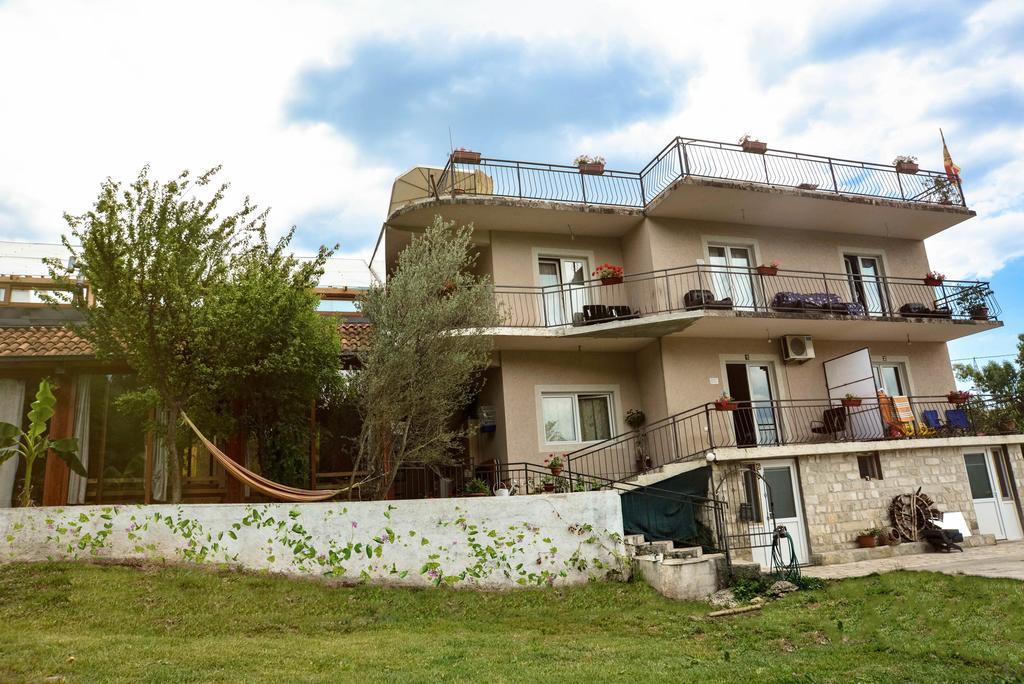 Hostel Anton Tivat Exteriér fotografie